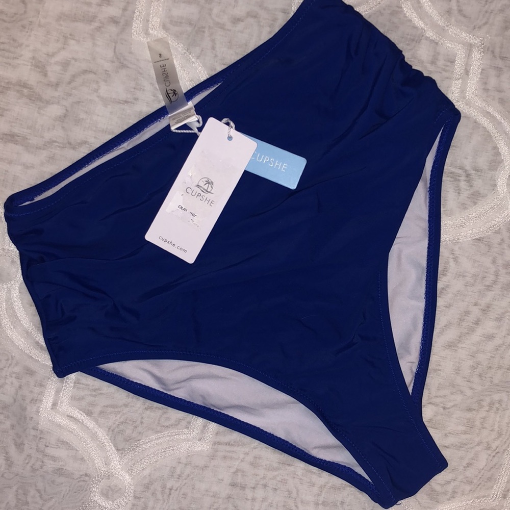 Cupshe highwaisted bikini bottoms - Picture 14 of 16